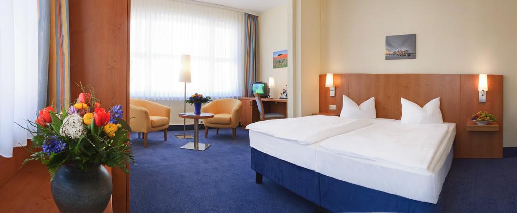 Hotel Xenia Sellin  Extérieur photo